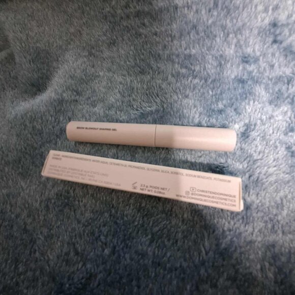 NIP DOMINIQUE COSMETICS Brow Blowout Shaping Gel in Clear, 2.3 g - Picture 3 of 6